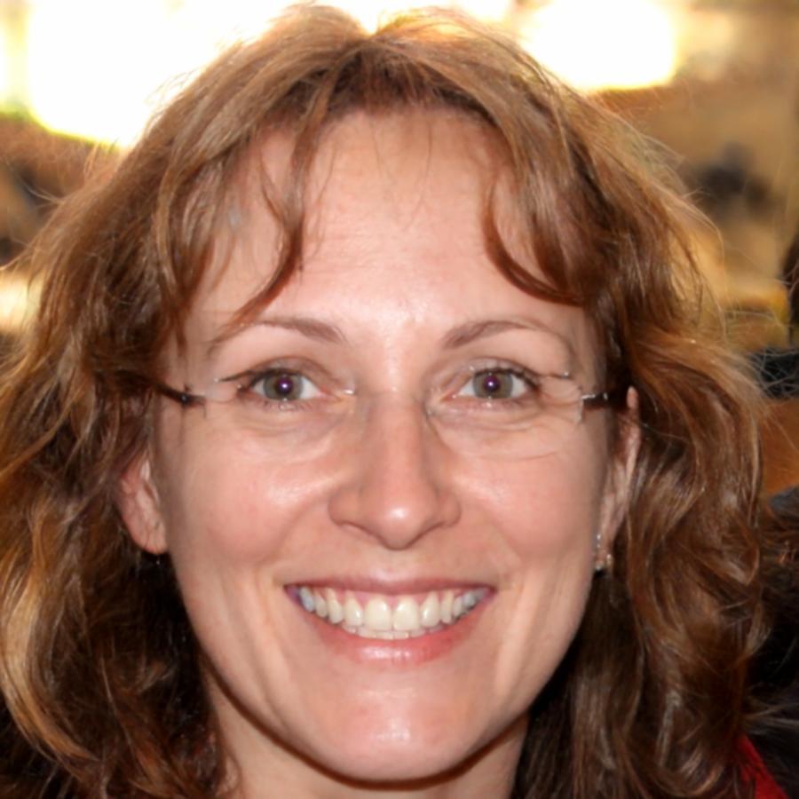 Portraitfoto von Svenja Engelhardt